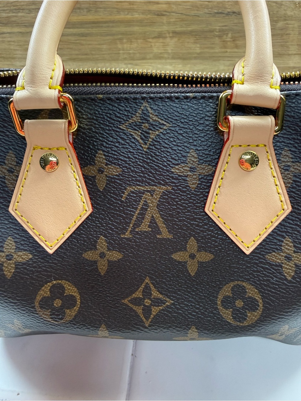 Monogram Canvas Speedy Brown with Pink Accent Strap. 20CM - Picture 2 of 7